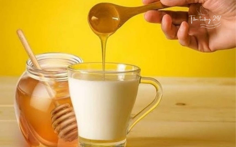 công thức tự làm kem dưỡng trắng da mặt tại nhà 